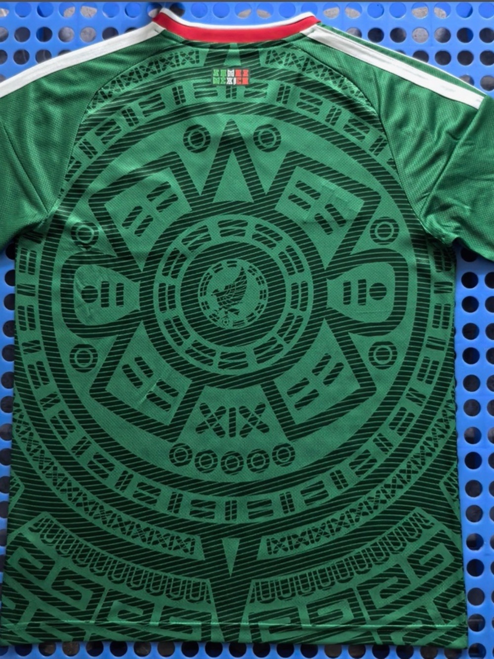Mexico Home Soccer Jersey - Picture 2 of 3